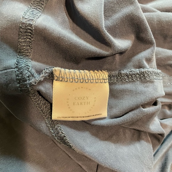 Cozy Earth Men’s Bamboo Shirt, Size Large, Dusty Blue - Picture 6 of 9